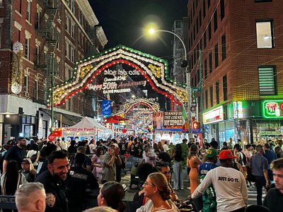 Food tours near Broadway by Viator