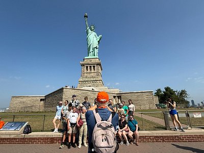 Statue of Liberty tours by Viator